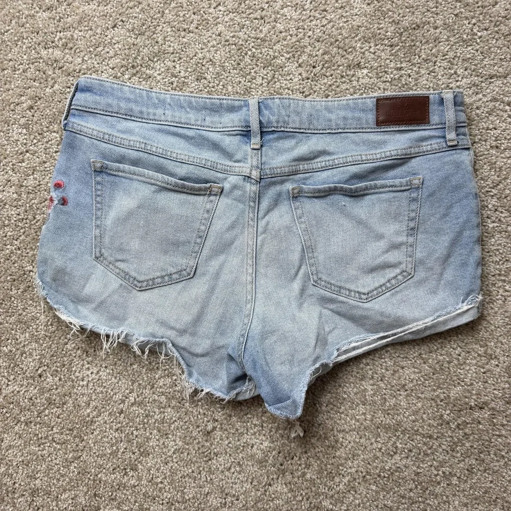 Hollister Shorts 11 W30 Blue Denim Low Rise Cutoff Floral Embroidered